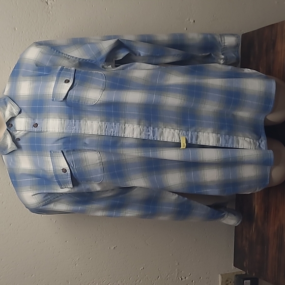 Lands End Plaid long sleeve button-down shirt 👕 men's XL. - Picture 2 of 6